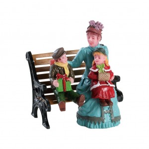 Lemax - Sitting Together