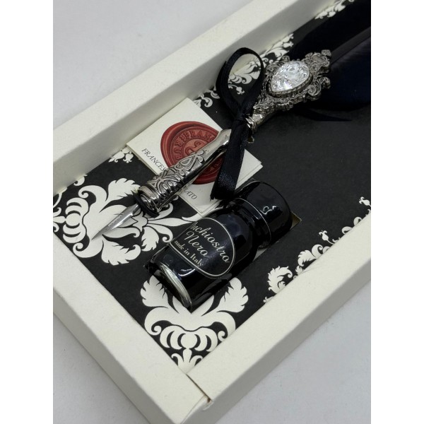 Penna con Piuma Nera e Cristallo Swarovski® –...