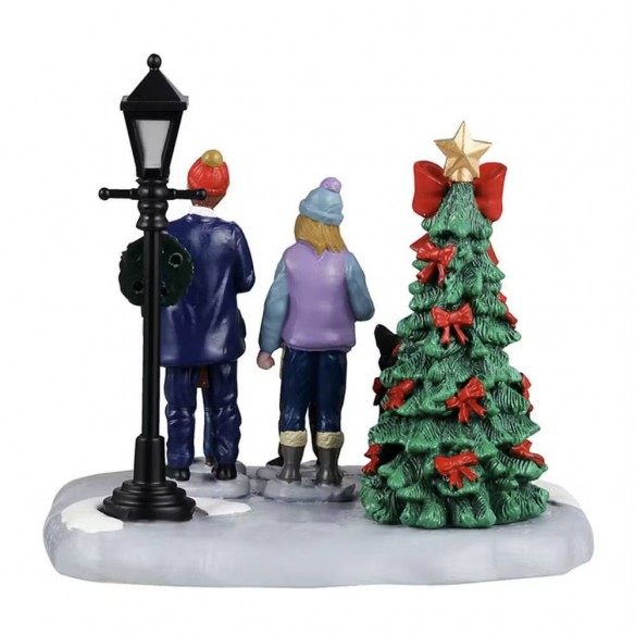 Lemax - Family Caroling
